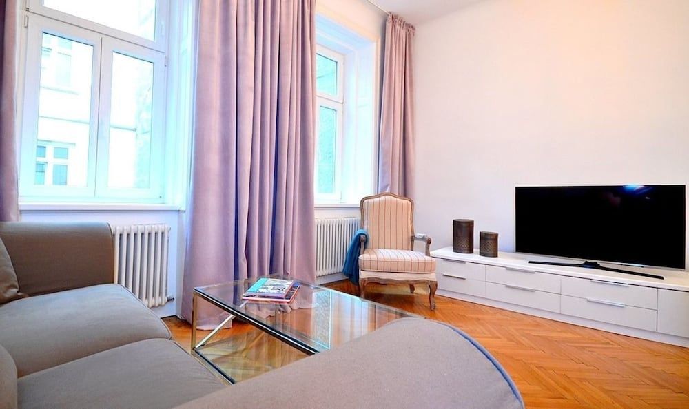 Vienna Residence Great Home for 4 People Near the Famous Schloss Schoenbrunn Apartment (2 Bedrooms) 11