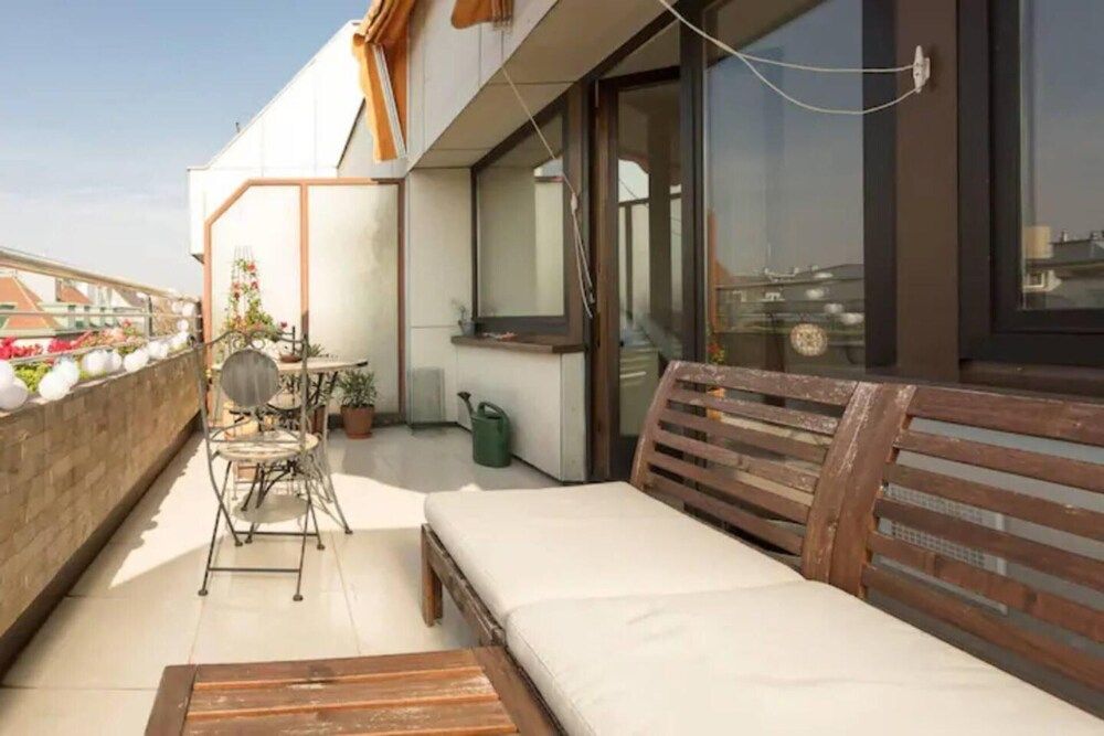 Vienna Christmas Market Rooftop Dollhouse 4 Couple Apartment 7