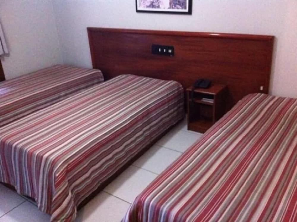Basic Triple Room, 3 Twin Beds, Non Smoking