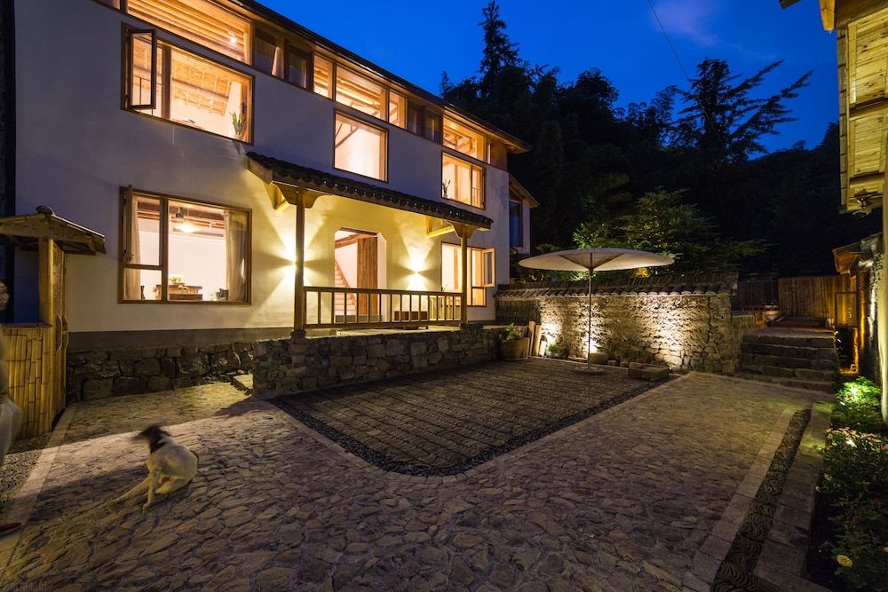 undefined Hang Zhou Le Pu Shan Jing 3