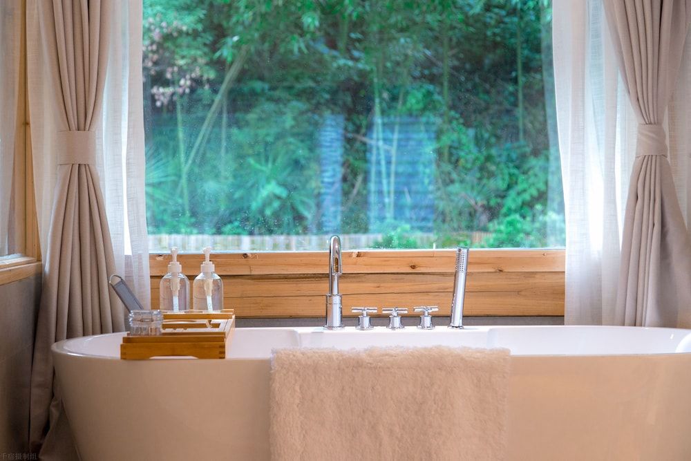 Hang Zhou Le Pu Shan Jing Premium Double Room 14