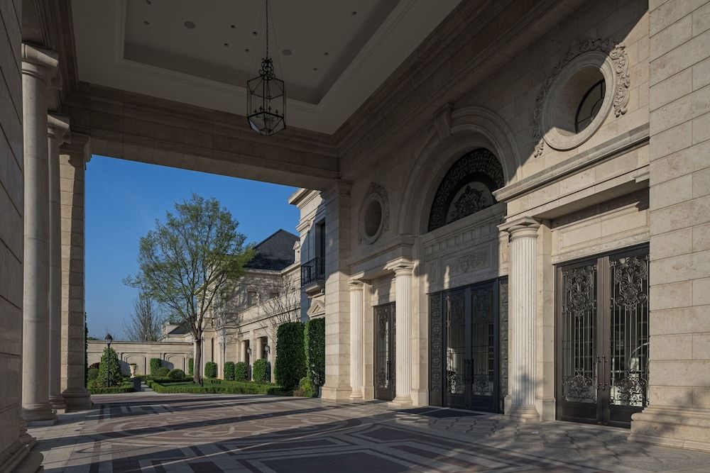 undefined Lvcheng Taohuayuan Huanglong Hotel 4