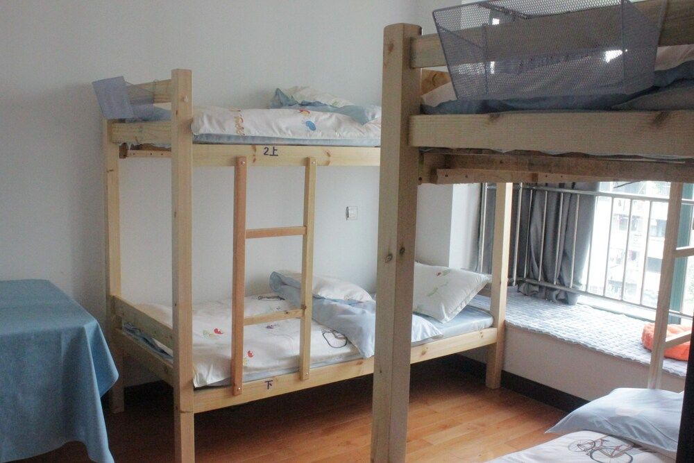 Shanghai LOST International Youth Hostel Bed in 4-Bed Female Dormitory 5