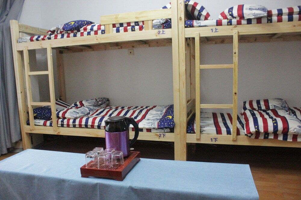 Shanghai LOST International Youth Hostel Bed in 8-Bed Male Dormitory 4