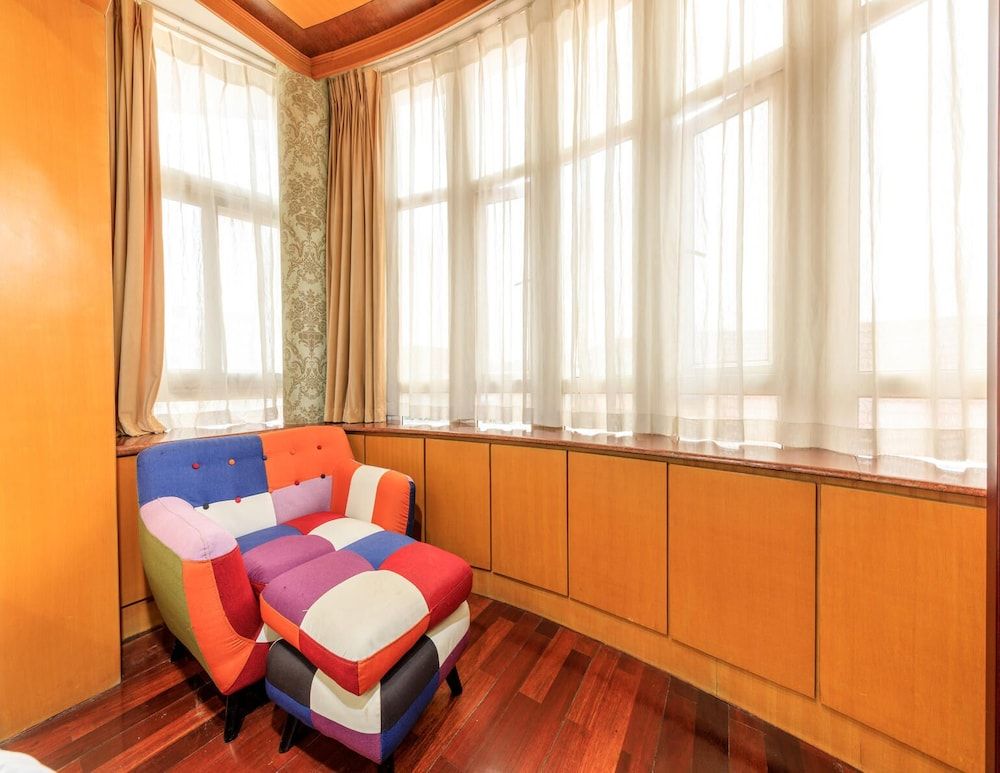 undefined Fu Yin Su Pudong Airport 9