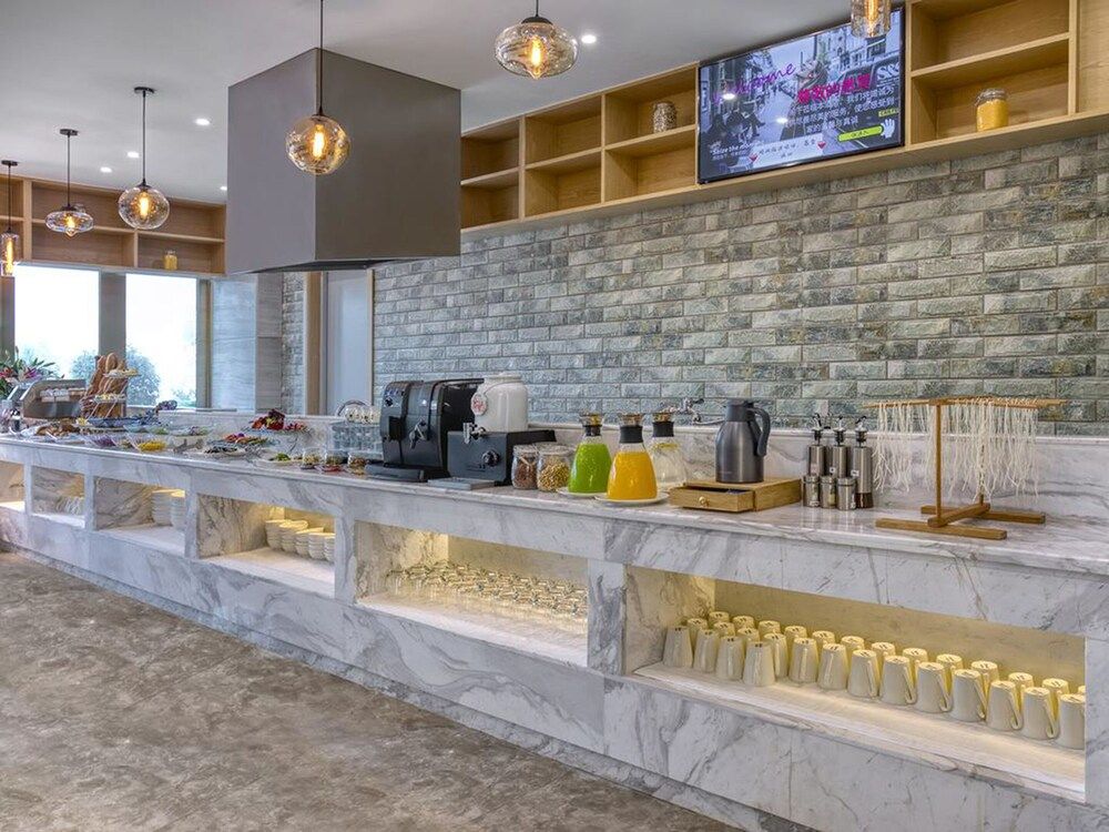 undefined Kyriad Marvelous Hotel Pudong Airport 8