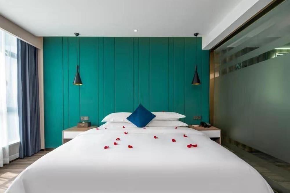 undefined Guangzhou Huiyue Hotel 9