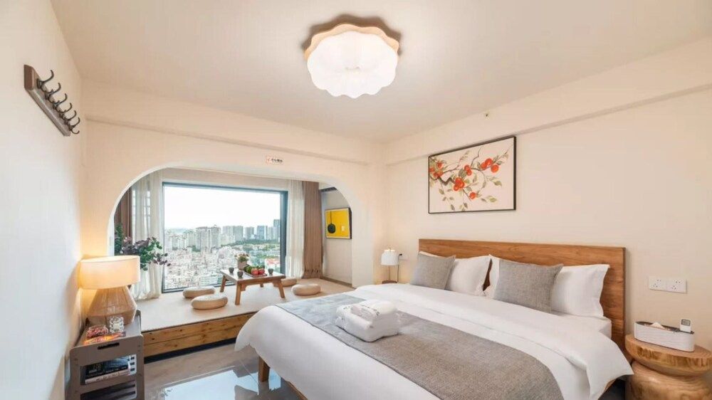 1903-2 [Meet Xingyue] Deluxe 3-bedroom 4-bed tatami mahjong suite / can accommodate 7-8 people