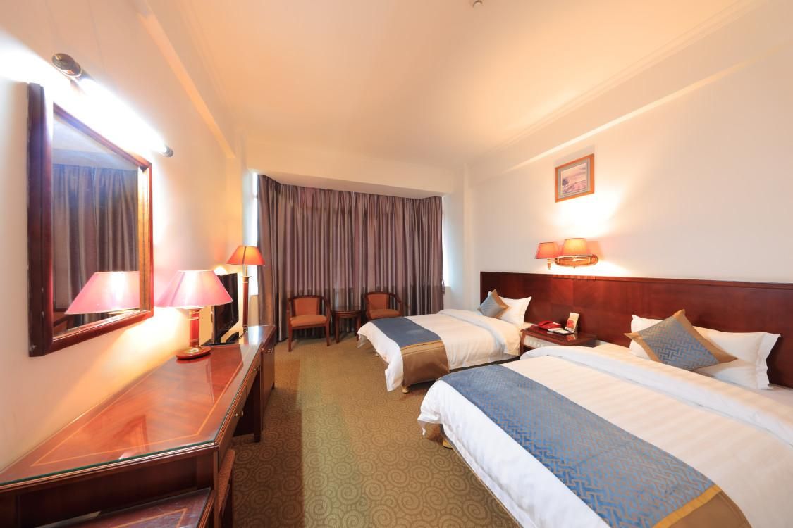 Five Rams City Hotel Superior Twin Room 2