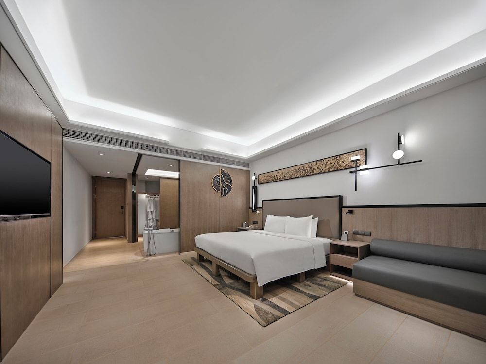 Premier Ocean View Room with King Bed