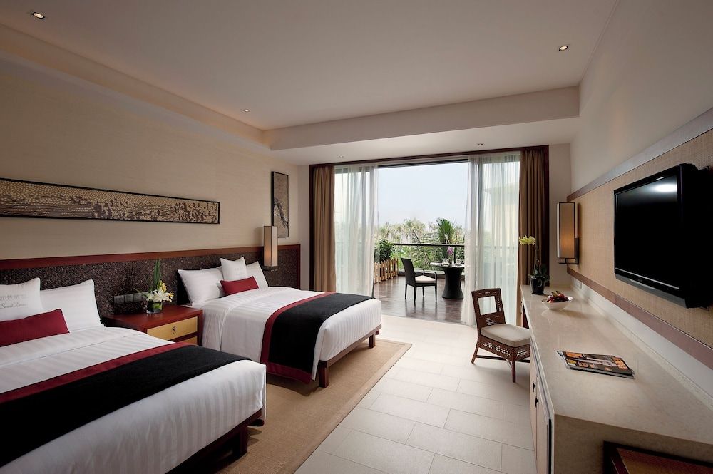 Deluxe Ocean View Room with Twin Bed