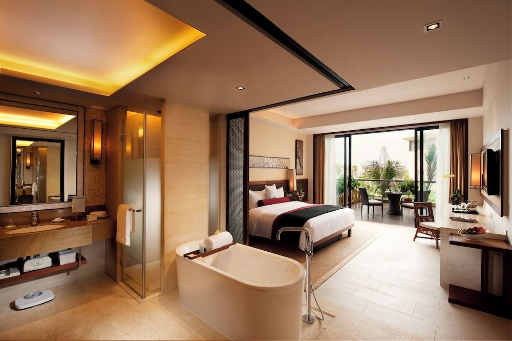 Superior Garden View Room with King Bed