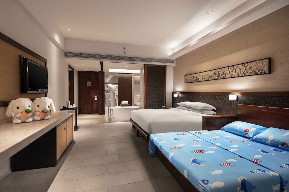 Family Room with King Bed