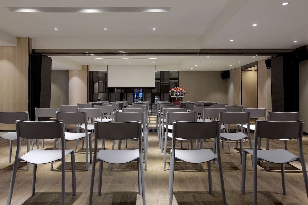 undefined Hanyong Ree Hotel - Shenzhen Airport 5