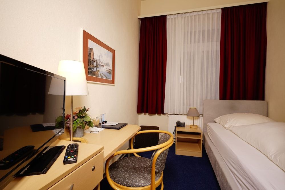 Basic Single Room
