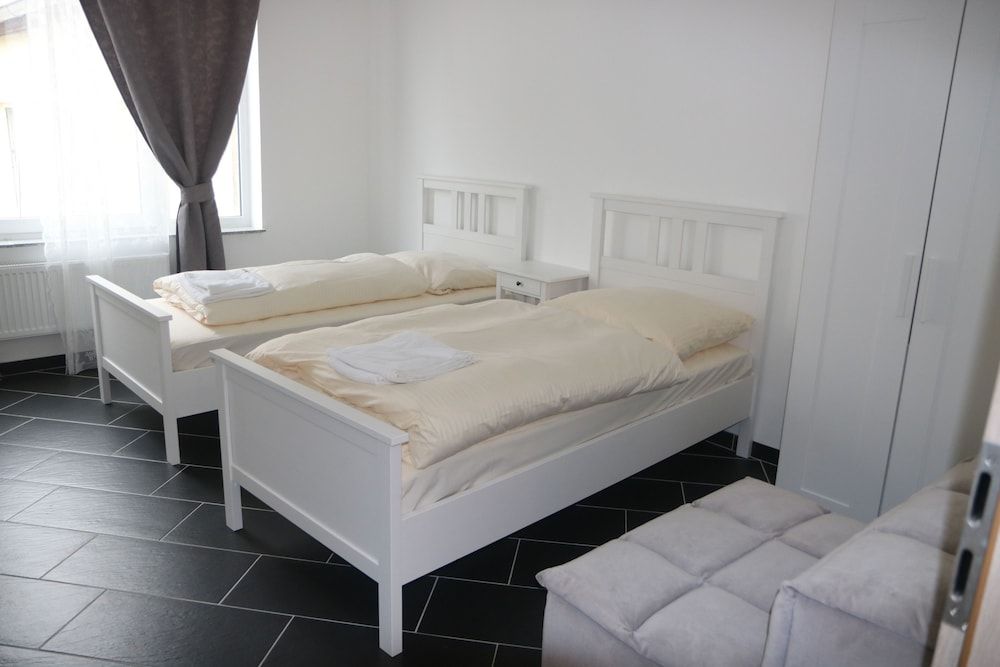 Triple Room, Shared Bathroom