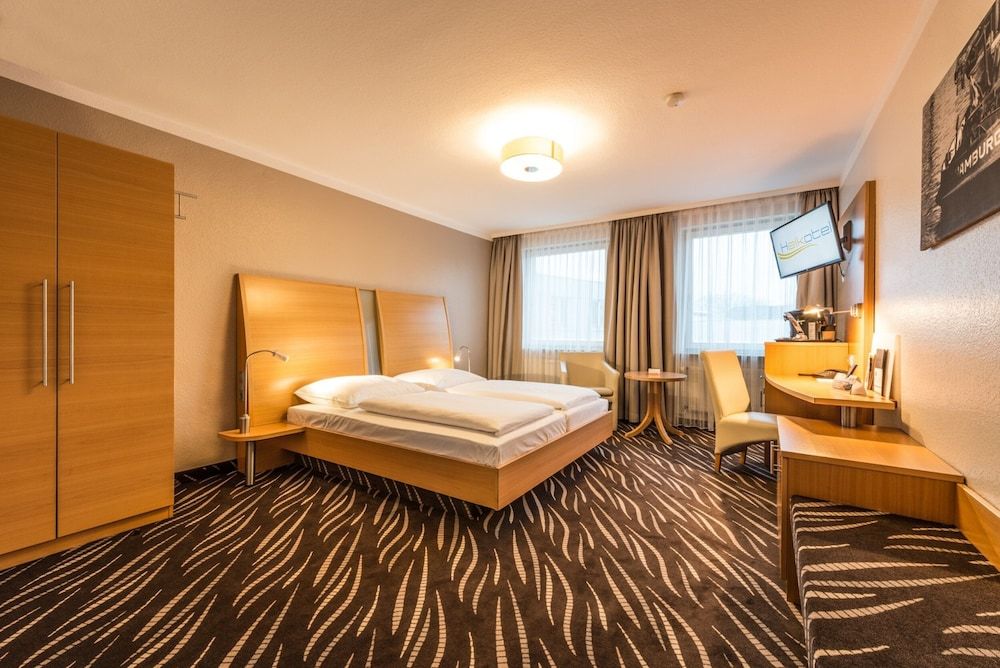 Heikotel Hotel Windsor Superior Double Room 6