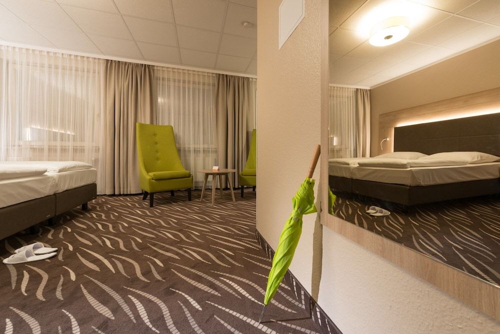 Heikotel Hotel Windsor Premium Single Room 8