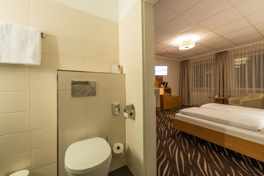 Heikotel Hotel Windsor Superior Double Room 8