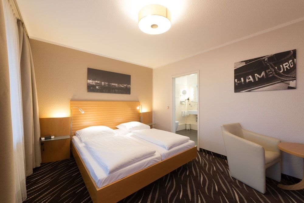 Heikotel Hotel Windsor Superior Double Room 3