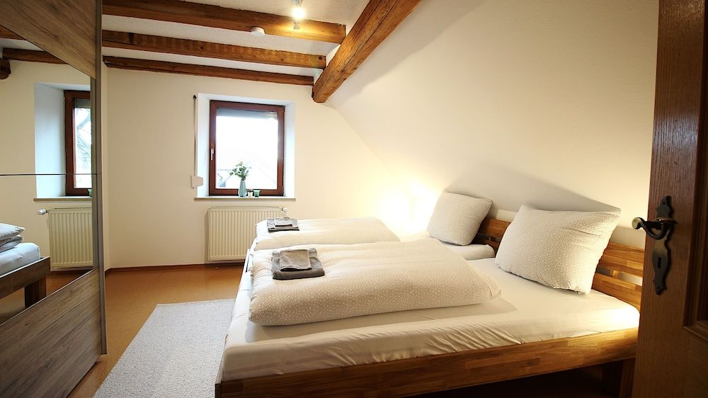 Ferienwohnung am Wasserschloss 1-3 Signature Condo 6