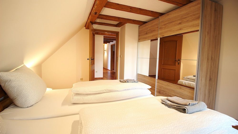 Ferienwohnung am Wasserschloss 1-3 Signature Condo 3