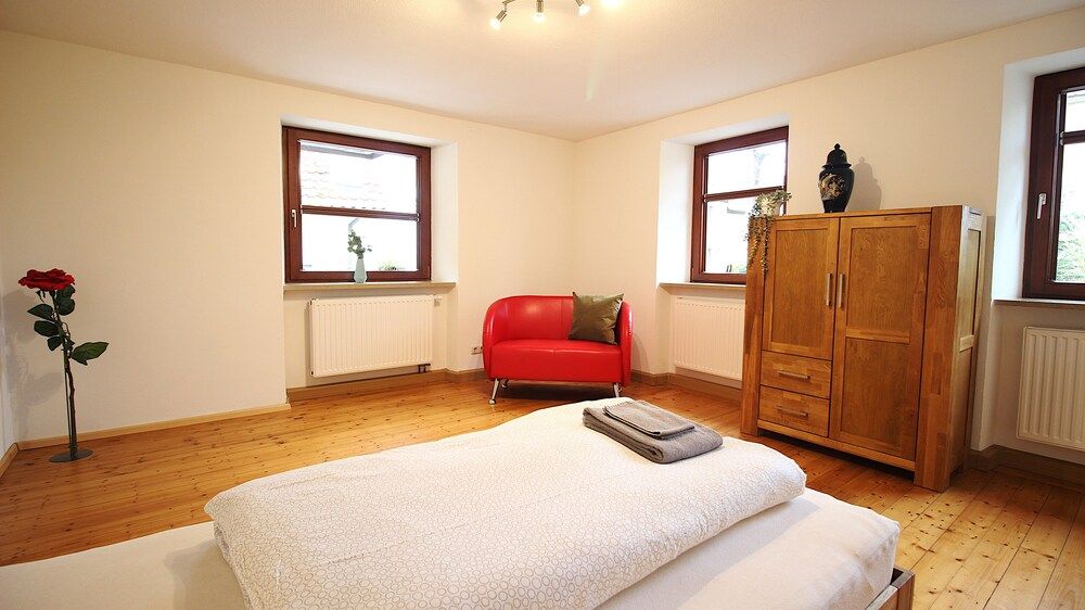 Ferienwohnung am Wasserschloss 1-3 Comfort Apartment 2