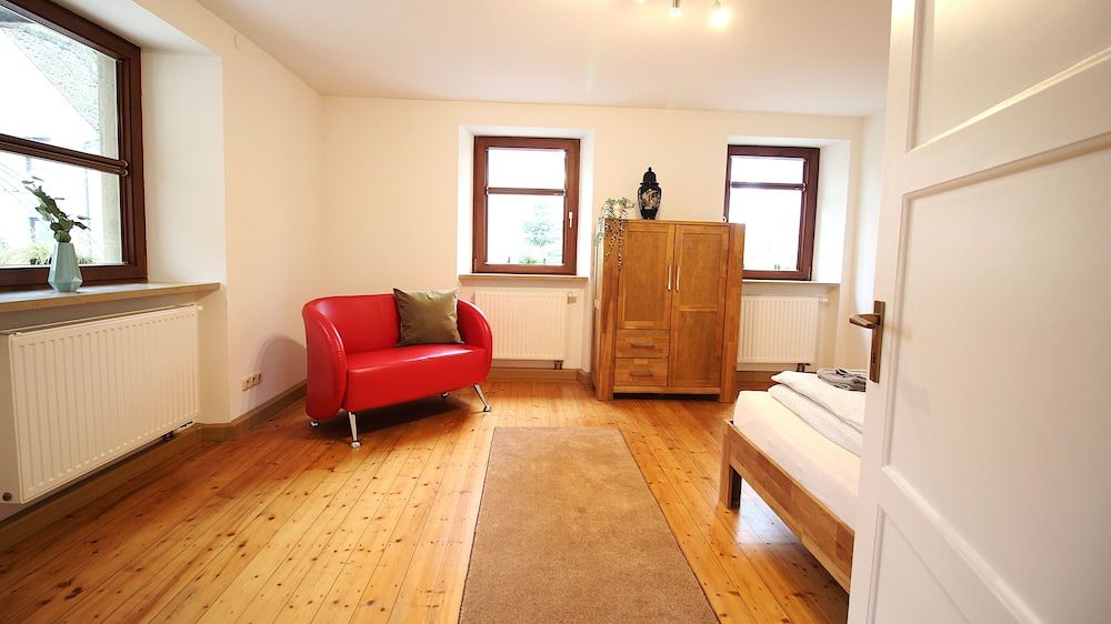 Ferienwohnung am Wasserschloss 1-3 Comfort Apartment 18