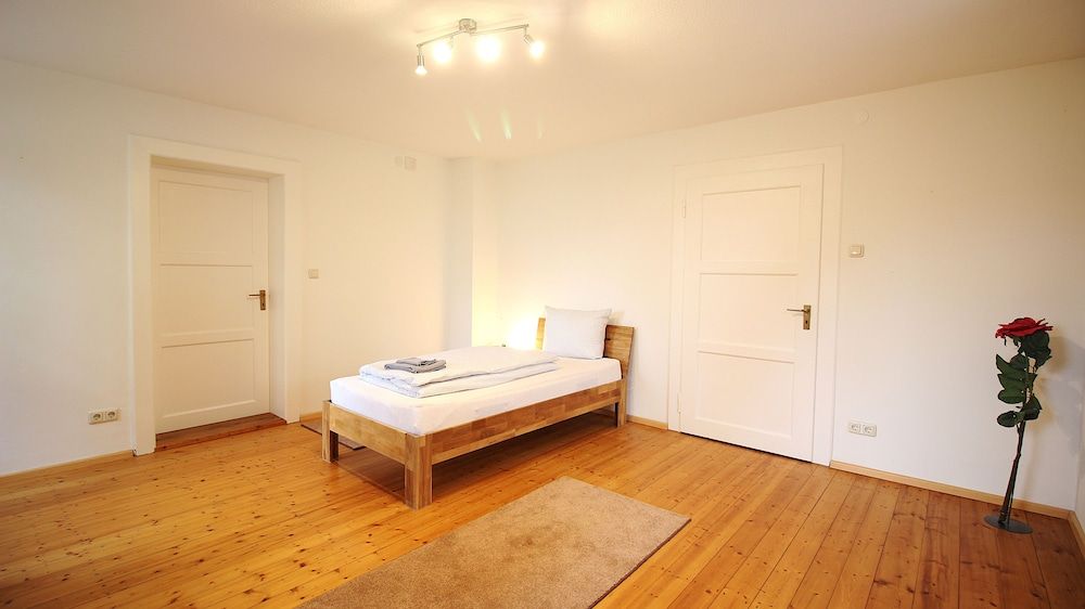 Ferienwohnung am Wasserschloss 1-3 Comfort Apartment 5