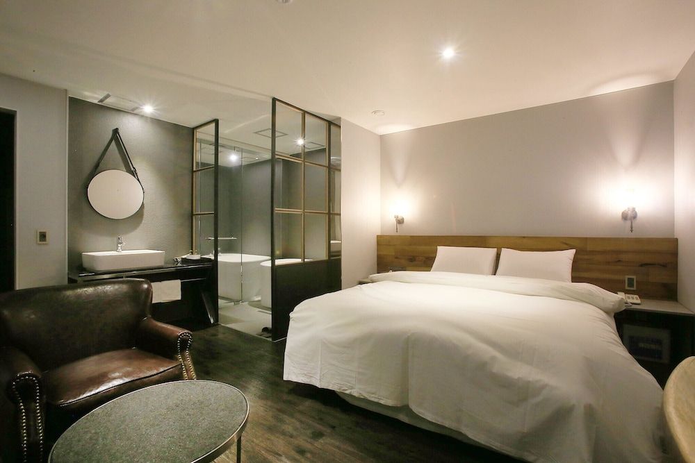 Sillim Podo Room (Grand (Netflix Available)) 10