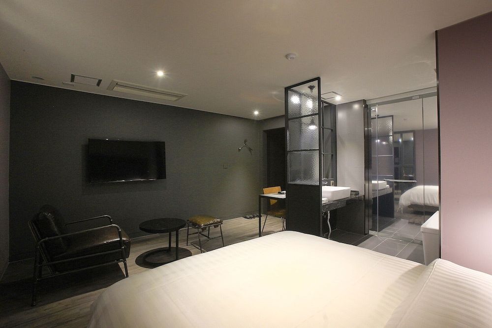 Sillim Podo Room (Deluxe (Netflix Available)) 17