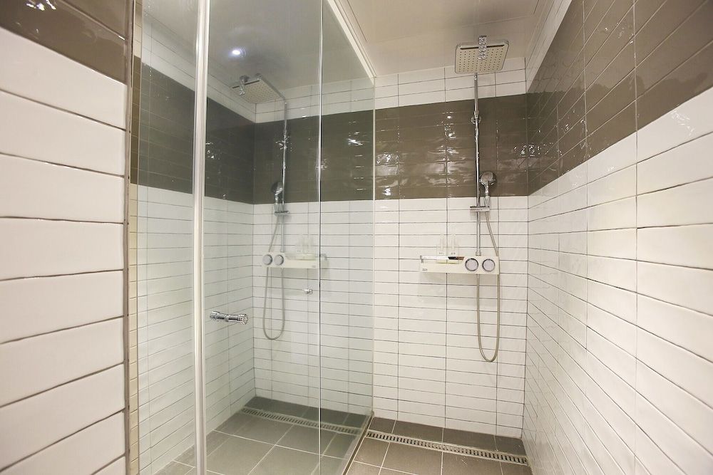 Sillim Podo Room (Grand (Netflix Available)) 8