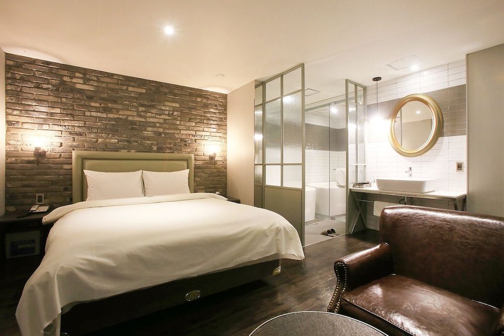 Sillim Podo Room (Grand (Netflix Available)) 2