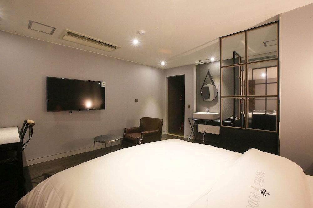 Sillim Podo Room (Grand (Netflix Available)) 11