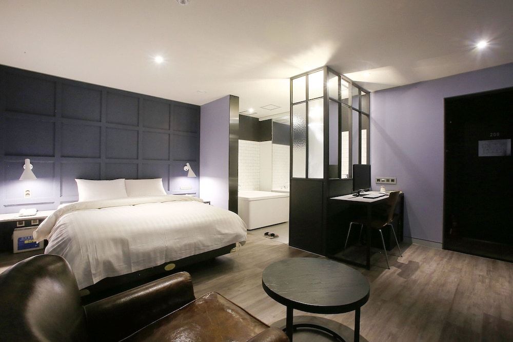 Sillim Podo Room (Deluxe (Netflix Available))