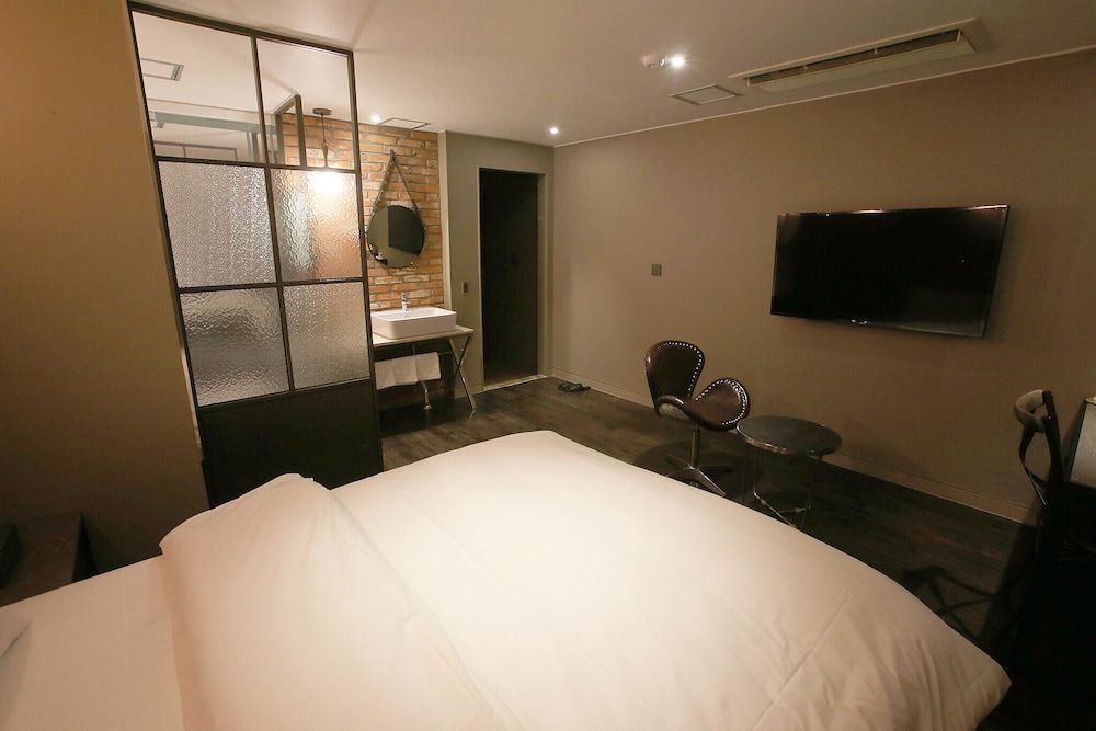 Sillim Podo Room (Grand (Netflix Available)) 24