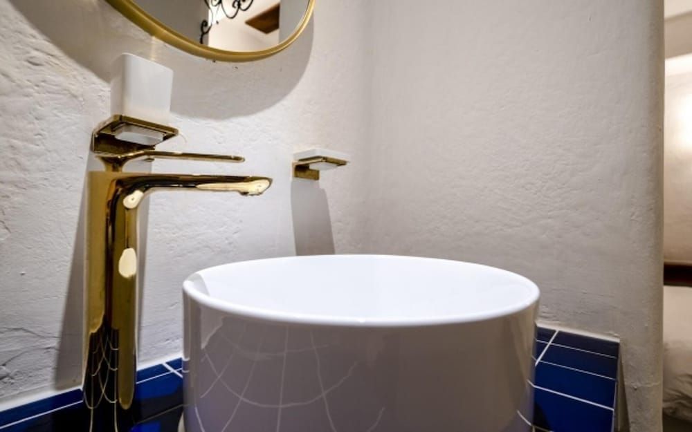 Samsung LaM Room (Standard Room (personal account Netfl) 12