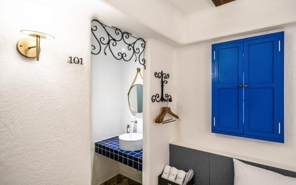 Samsung LaM Room (Standard Room (personal account Netfl) 20