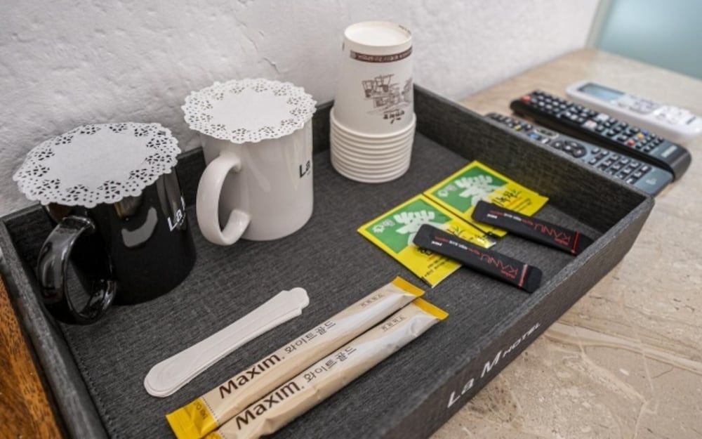 Samsung LaM Room (Standard Room (personal account Netfl) 9