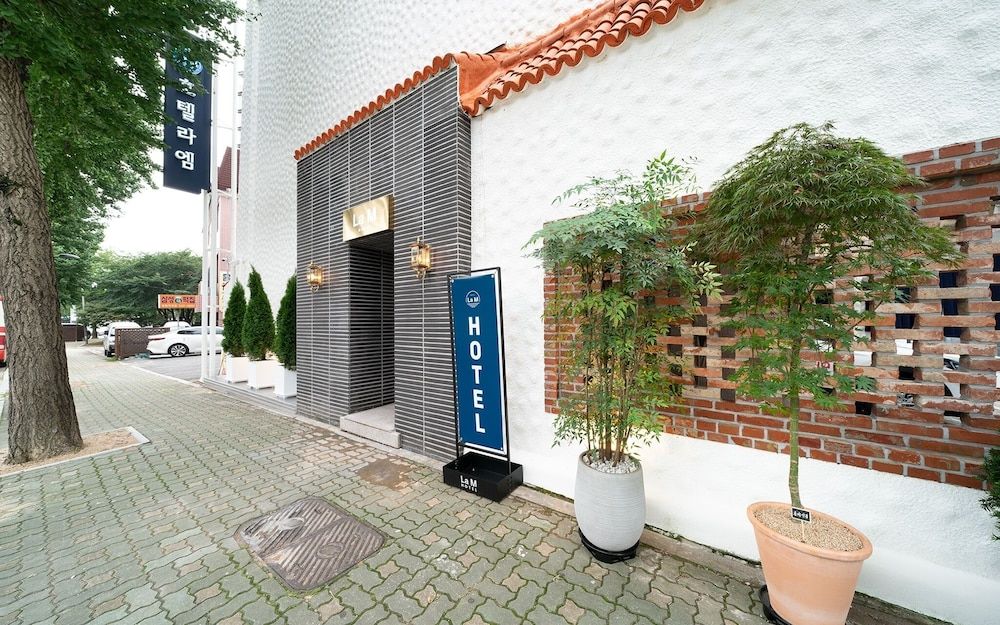 undefined Samsung LaM 5