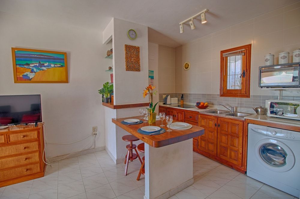 House, 1 Bedroom