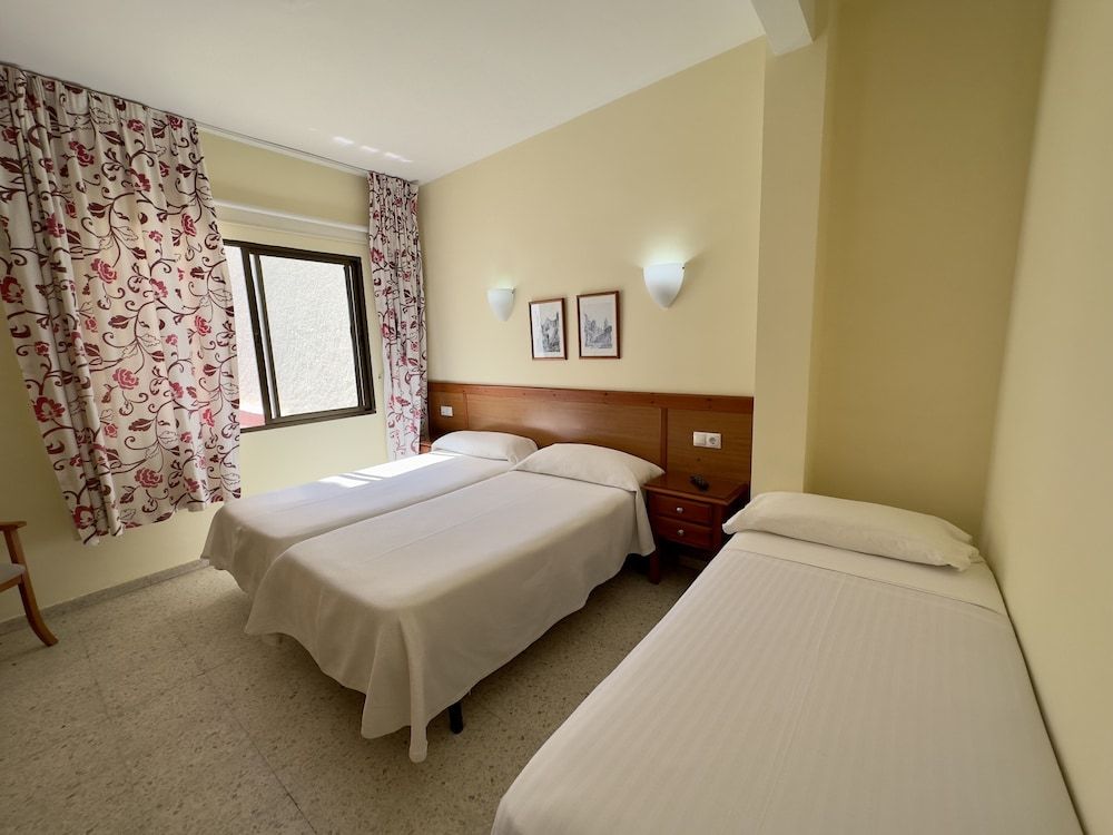 Hotel Cabello Standard Double Room 5