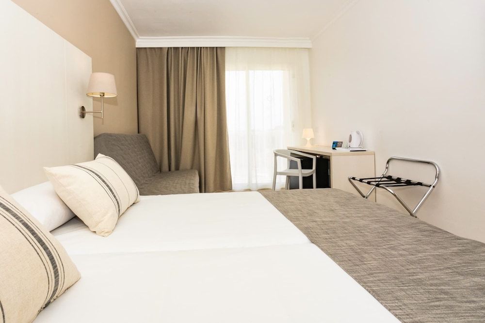 Twin Room, Balcony (2 adults, water park)