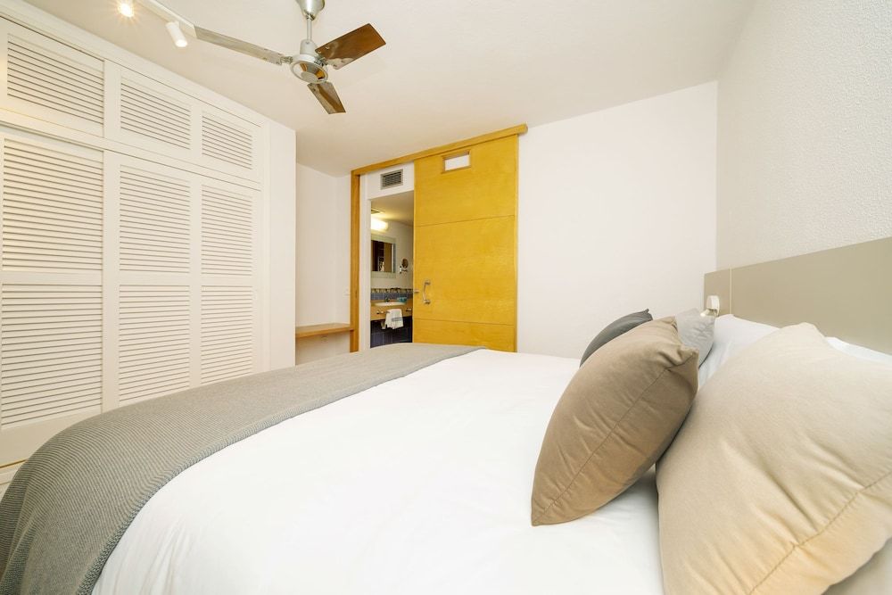 Standard Apartment, Balcony