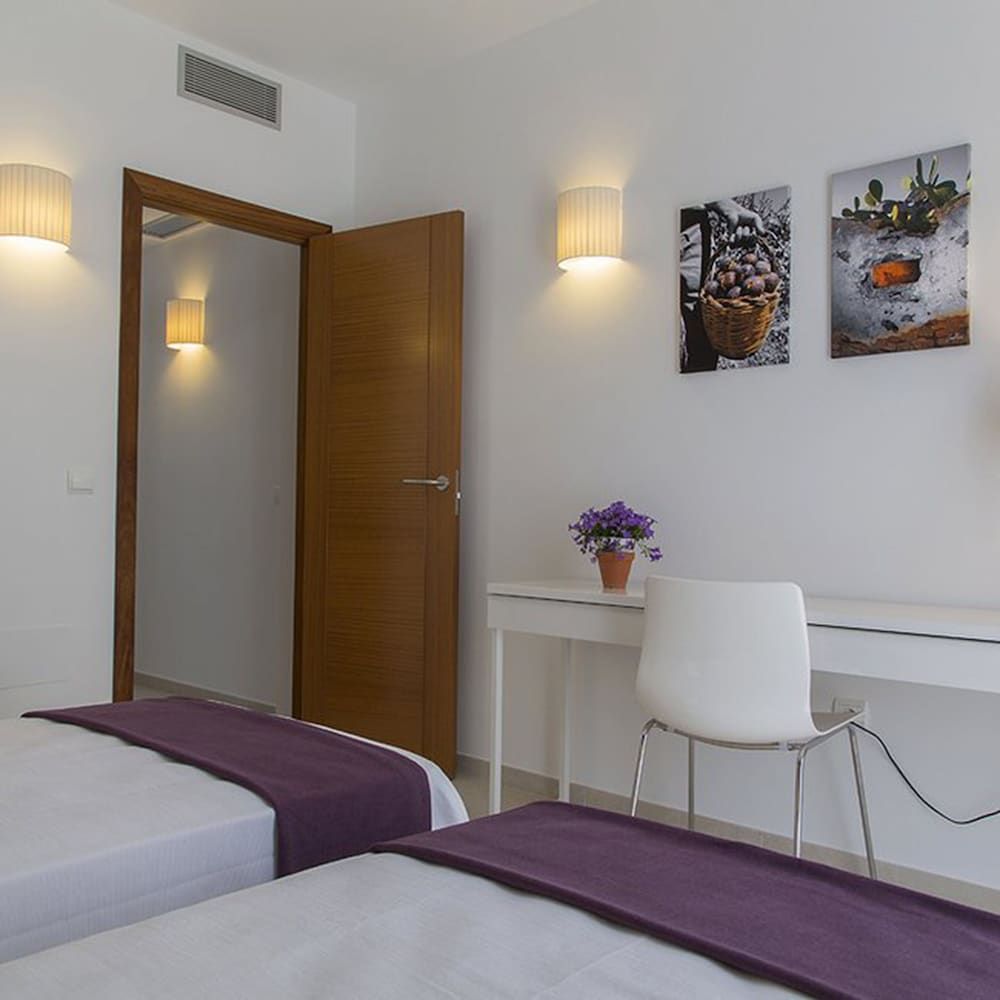Apartment, 2 Bedrooms, Balcony