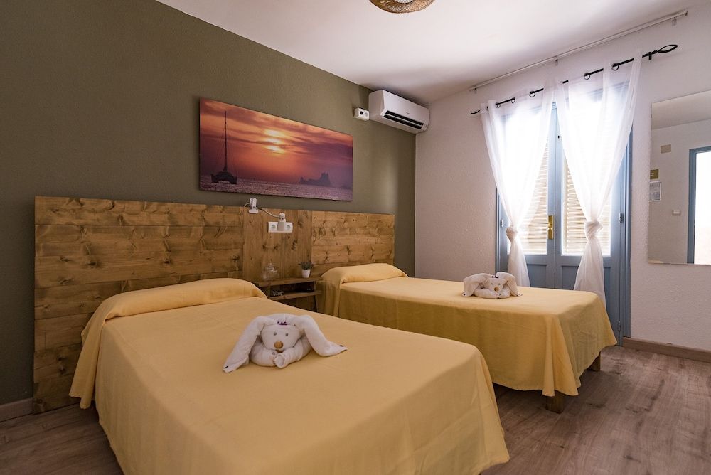 Panoramic Double Room, 2 Twin Beds, Smoking, Partial Sea View