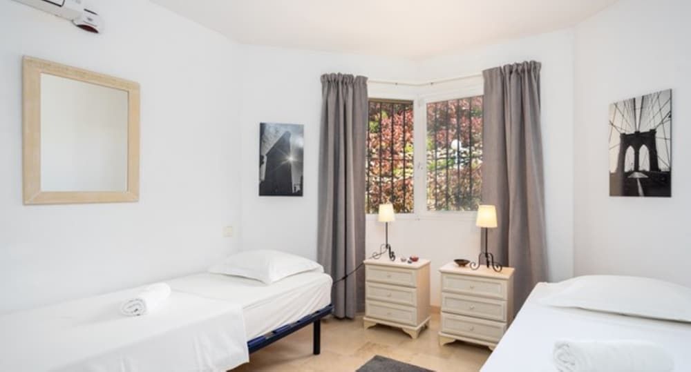 Family Apartment, 2 Bedrooms, Pool View
