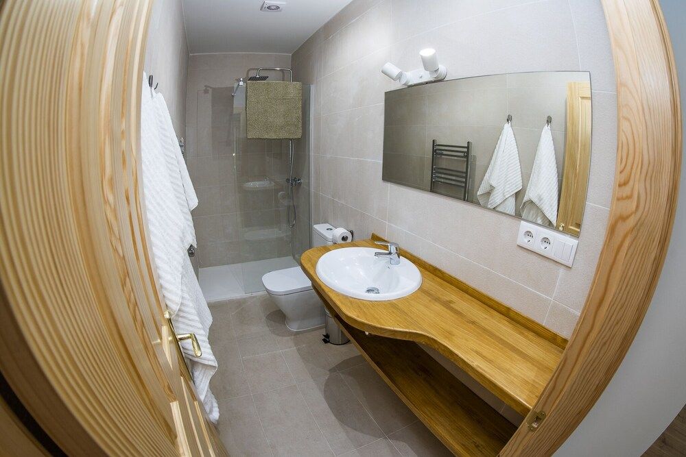 Apartamentos Los Picos de Europa Classic Apartment, Ensuite, Park View (4 personas) 8