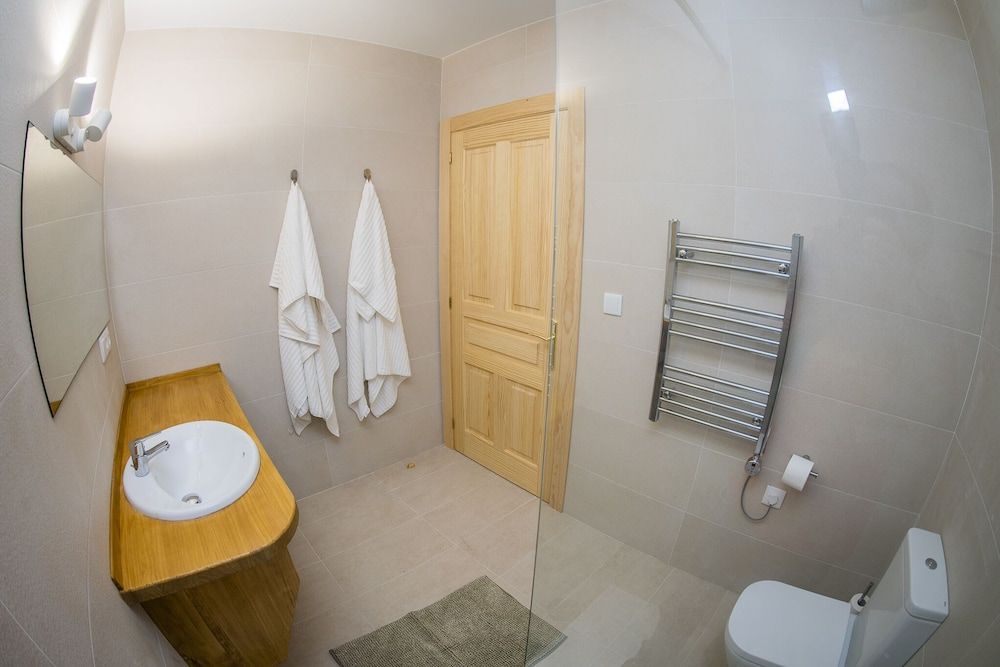 Apartamentos Los Picos de Europa Apartment, Accessible, Private Bathroom (3 personas) 9