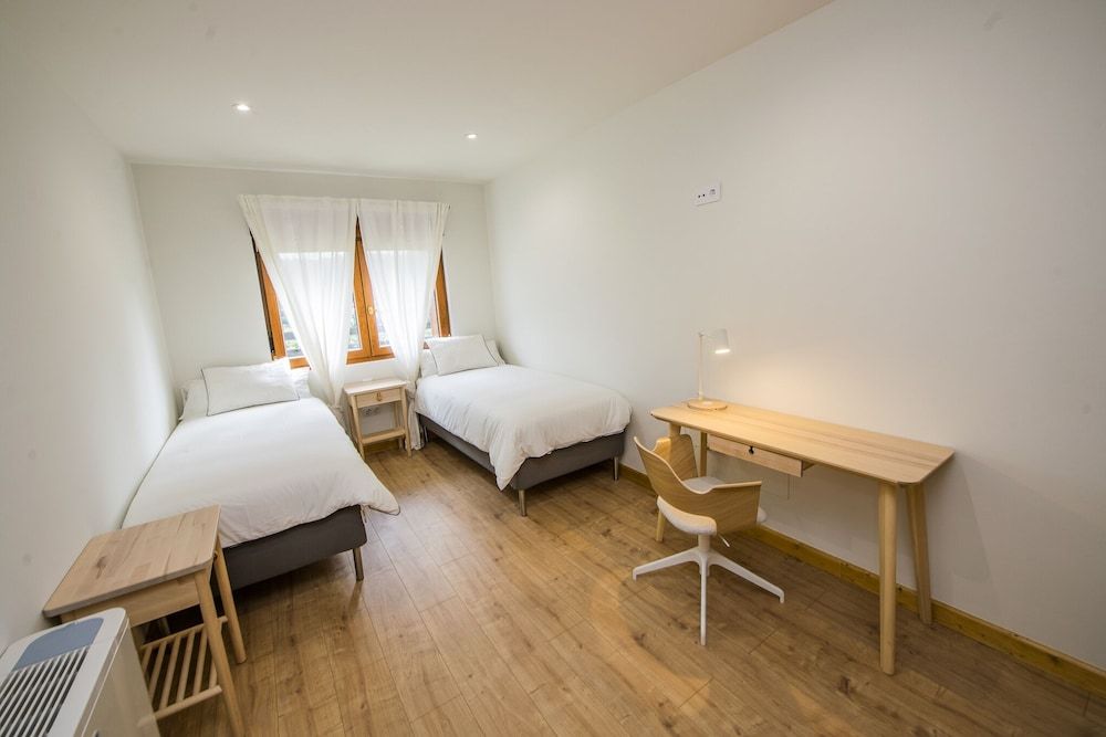 Apartamentos Los Picos de Europa Apartment, Accessible, Private Bathroom (3 personas) 2